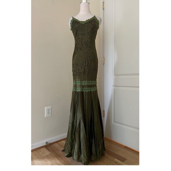 Sue Wong Dresses & Skirts - Sue Wong Elegant Olive Green Beaded Evening Gown